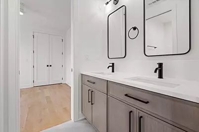 1964 W Farragut Avenue, Chicago, IL 60640 - Photo 33