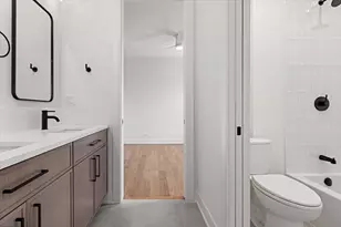 1964 W Farragut Ave, Chicago, IL 60640 - Photo 35