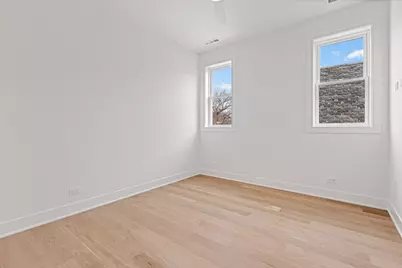1964 W Farragut Avenue, Chicago, IL 60640 - Photo 31
