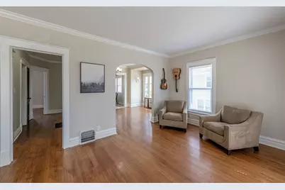 655 Glenwood Avenue, Joliet, IL 60435 - Photo 7