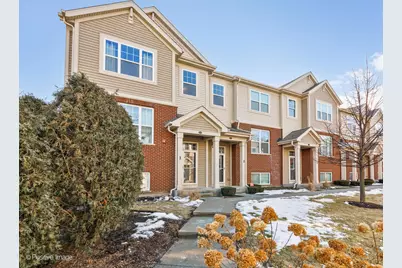 108 S Dee Road #1, Park Ridge, IL 60068 - Photo 1