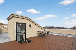 1151 E 46th St, Chicago, IL 60653 - Photo 27