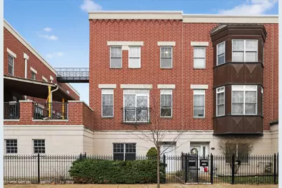 1151 E 46th Street, Chicago, IL 60653 - Photo 1