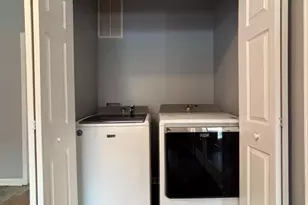 1151 E 46th St, Chicago, IL 60653 - Photo 5