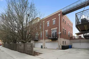 1151 E 46th St, Chicago, IL 60653 - Photo 33