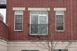 1151 E 46th St, Chicago, IL 60653 - Photo 1