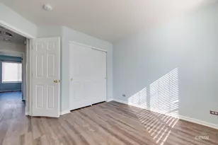 27 Monarch Dr, Streamwood, IL 60107 - Photo 11