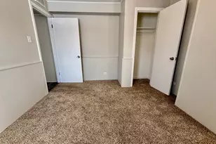 14448 Kilbourne Ave, Midlothian, IL 60445 - Photo 7