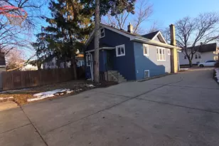 634 W Ridgeland Ave, Waukegan, IL 60085 - Photo 23