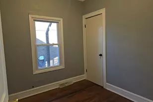 634 W Ridgeland Ave, Waukegan, IL 60085 - Photo 7