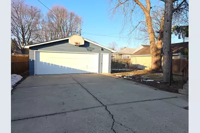 634 W Ridgeland Avenue, Waukegan, IL 60085 - Photo 27