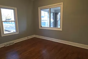 634 W Ridgeland Ave, Waukegan, IL 60085 - Photo 5