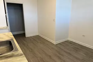 2537 W 63rd St, Chicago, IL 60629 - Photo 5