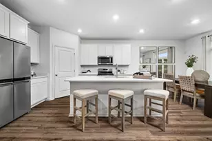 2652 Camelback Dr, Pingree Grove, IL 60140 - Photo 7