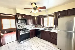 18005 Arcadia Ave, Lansing, IL 60438 - Photo 5