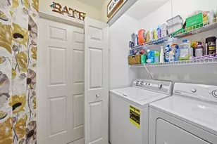 54 Village Woods Dr, Crete, IL 60417 - Photo 15