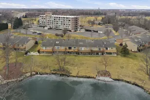 54 Village Woods Dr, Crete, IL 60417 - Photo 23