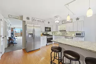 54 Village Woods Dr, Crete, IL 60417 - Photo 5