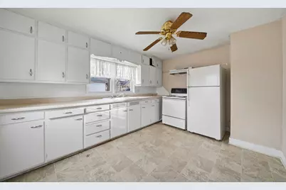 119 Douglas Avenue, Dixon, IL 61021 - Photo 3