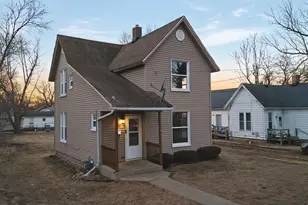 119 Douglas Ave, Dixon, IL 61021 - Photo 13