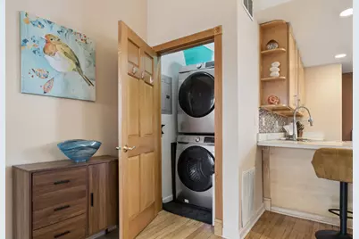 1908 W Chase Avenue #203, Chicago, IL 60626 - Photo 15