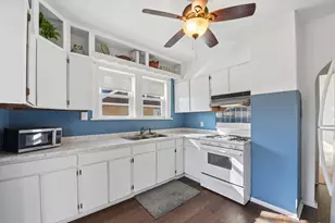 427 S Cornell Ave, Villa Park, IL 60181 - Photo 9