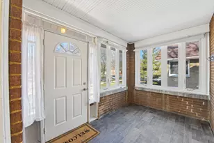 427 S Cornell Ave, Villa Park, IL 60181 - Photo 5