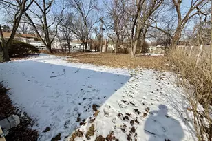 2904 Woodworth Pl, Hazel Crest, IL 60429 - Photo 17