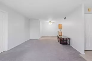 523 Bridle Trail, Wheeling, IL 60090 - Photo 7