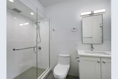 202 E Walton Place #2E, Chicago, IL 60611 - Photo 9