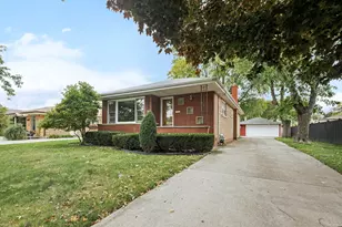 10624 Lawler Ave, Oak Lawn, IL 60453 - Photo 1