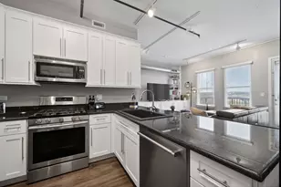 332 River St, Lemont, IL 60439 - Photo 5