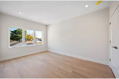 4959 N Merrimac Avenue, Chicago, IL 60630 - Photo 21