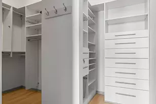 21 W Chestnut St, Chicago, IL 60610 - Photo 9