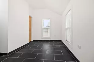 277 Gifford Pl, Elgin, IL 60120 - Photo 13