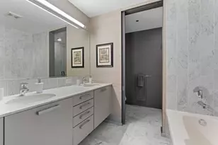 550 N St Clair St, Chicago, IL 60611 - Photo 17