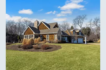 1121 Lawn Place, Freeport, IL 61032 - Photo 1