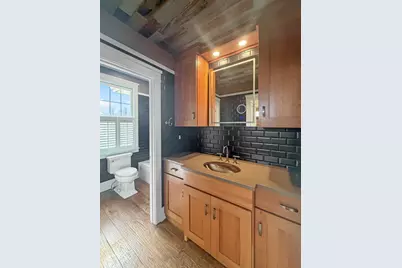 1121 Lawn Place, Freeport, IL 61032 - Photo 21