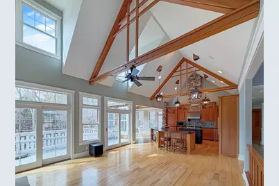 1121 Lawn Place, Freeport, IL 61032 - Photo 7