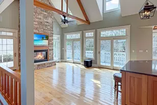 1121 Lawn Pl, Freeport, IL 61032 - Photo 13