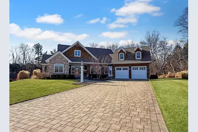 1121 Lawn Place, Freeport, IL 61032 - Photo 3