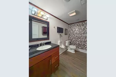 1121 Lawn Place, Freeport, IL 61032 - Photo 47