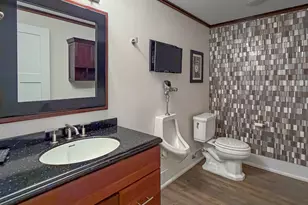 1121 Lawn Pl, Freeport, IL 61032 - Photo 47