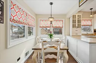 644 Wesley Ave, Oak Park, IL 60304 - Photo 15