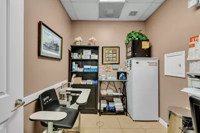 8301 Skokie Boulevard, Skokie, IL 60077 - Photo 23