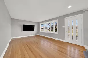 7435 W 74th St, Bridgeview, IL 60455 - Photo 5