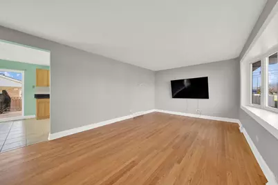 7435 W 74th Street, Bridgeview, IL 60455 - Photo 3