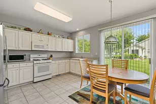 13060 Coventry Ln, Huntley, IL 60142 - Photo 9