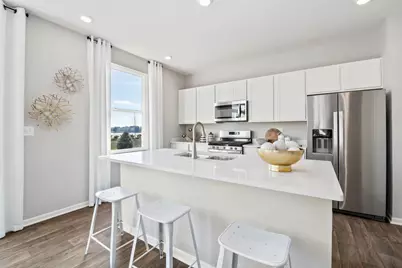 983 Sapphire Lane, Montgomery, IL 60538 - Photo 7