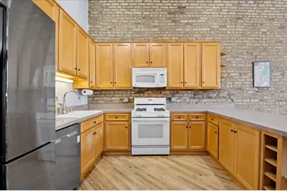 1344 W Augusta Boulevard #1, Chicago, IL 60642 - Photo 9